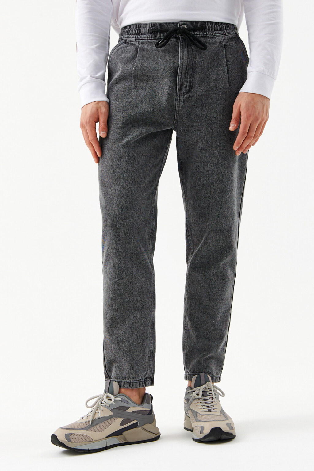 Джоггеры джинсовые с поясом на завязках - цвет серый - 1