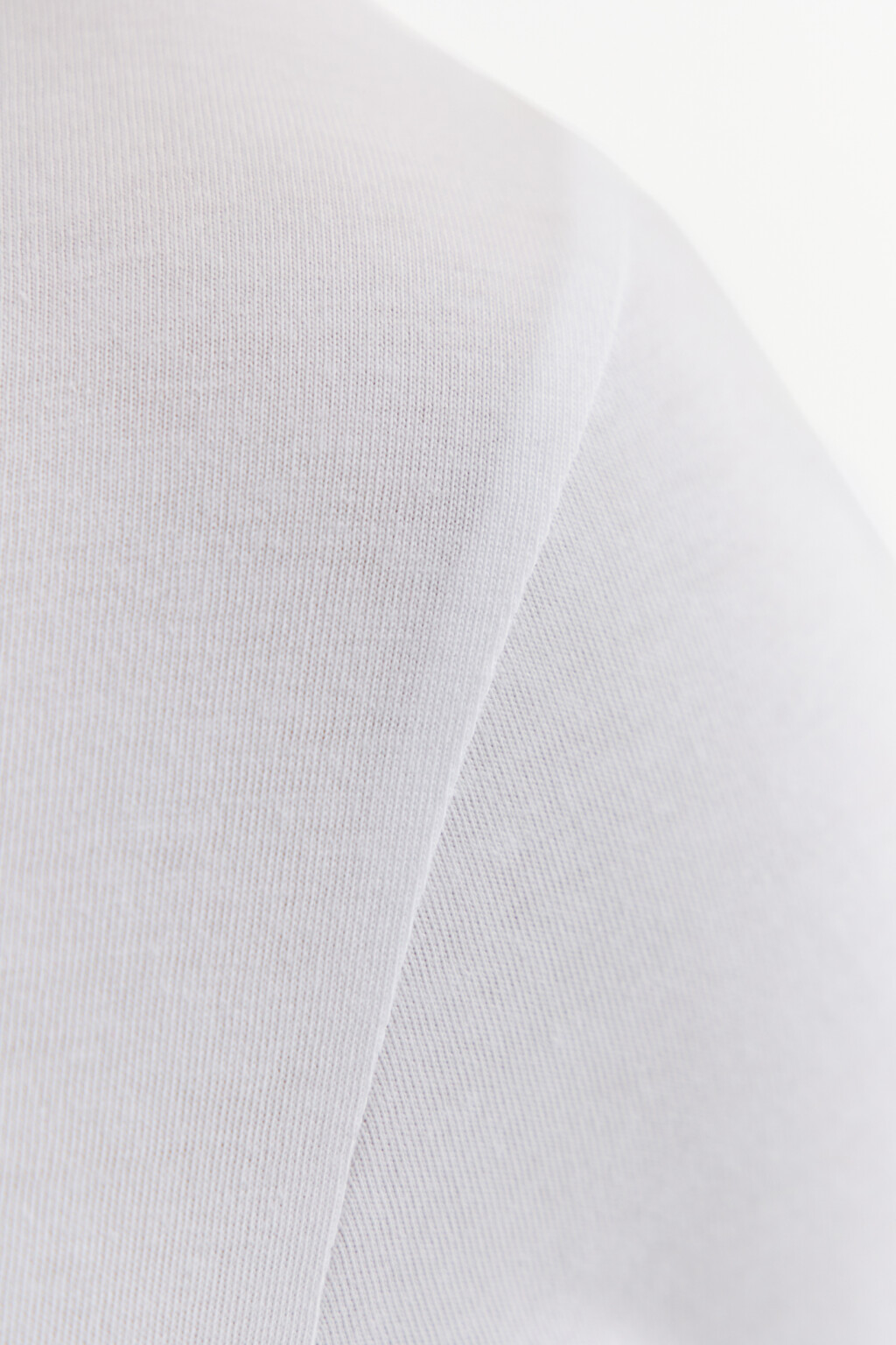 Футболка хлопковая с v-образным вырезом - цвет белый - 6