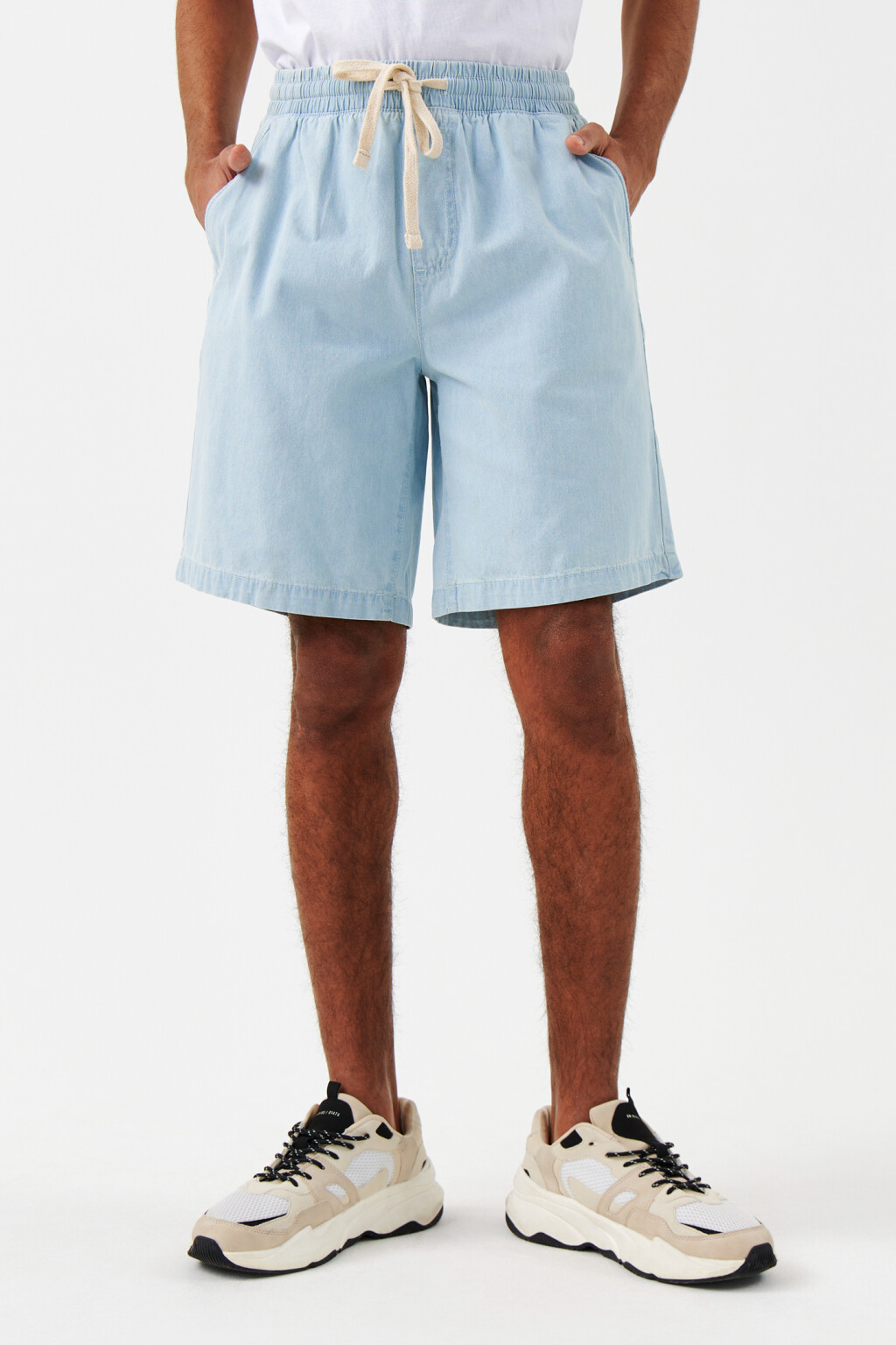 Шорты джинсовые с поясом на завязках - цвет голубой - 2