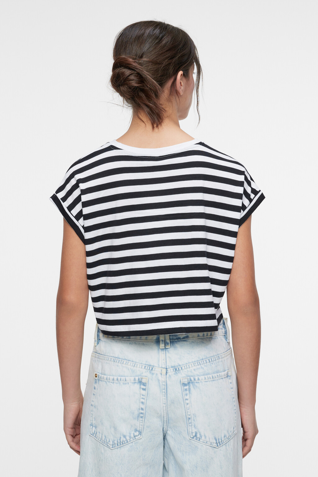 Топ-футболка хлопковый с подвернутыми рукавами - цвет черный - 3