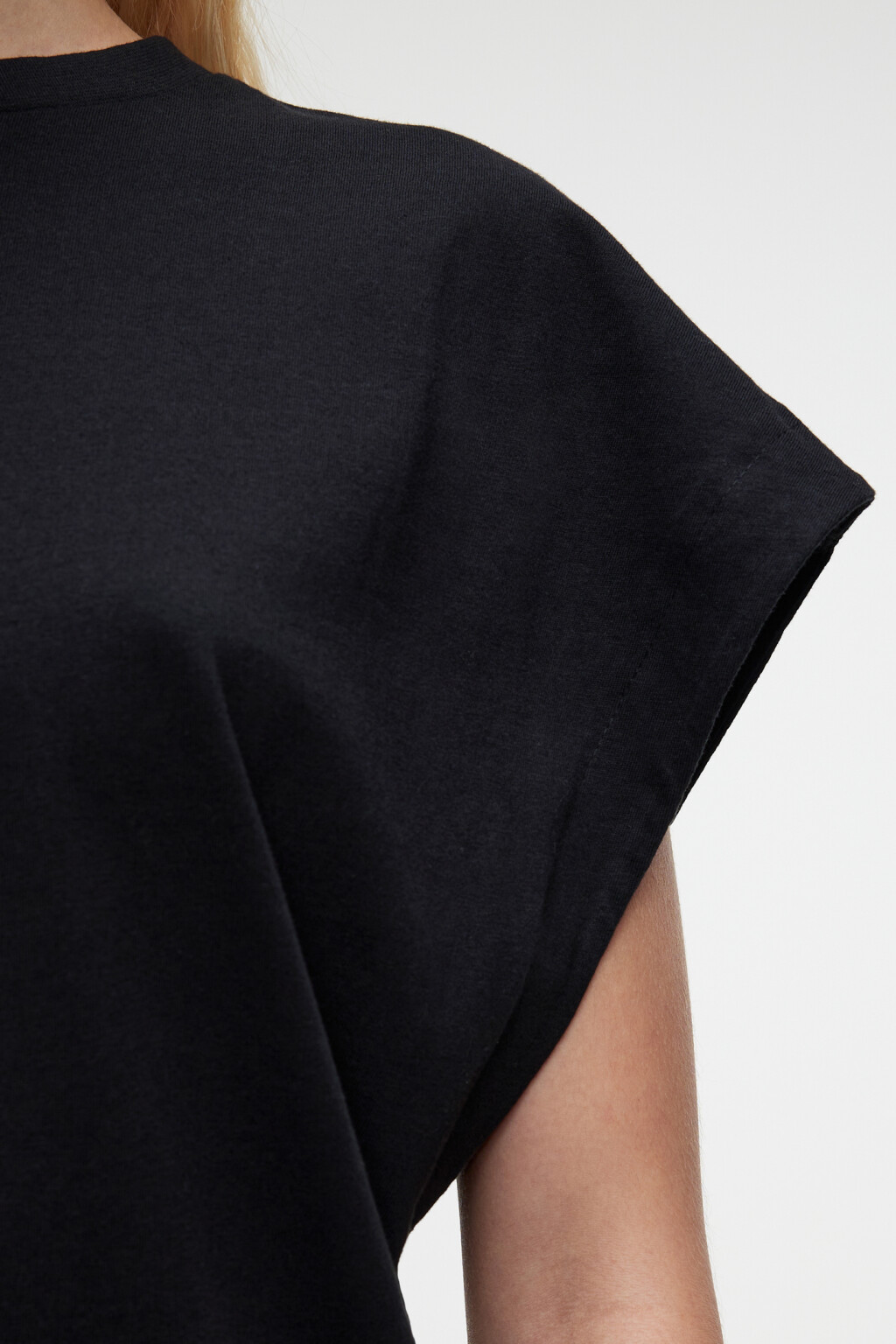 Футболка хлопковая с короткими рукавами-крылышками - цвет черный - 5