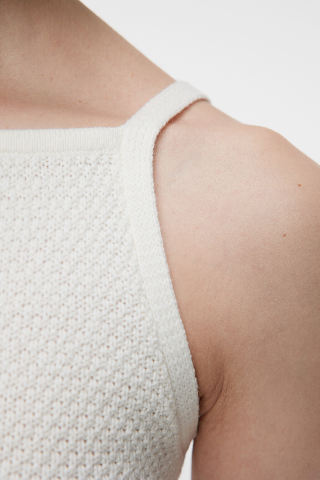 Топ-майка хлопковый вязаный на тонких бретелях - цвет бежевый - 5