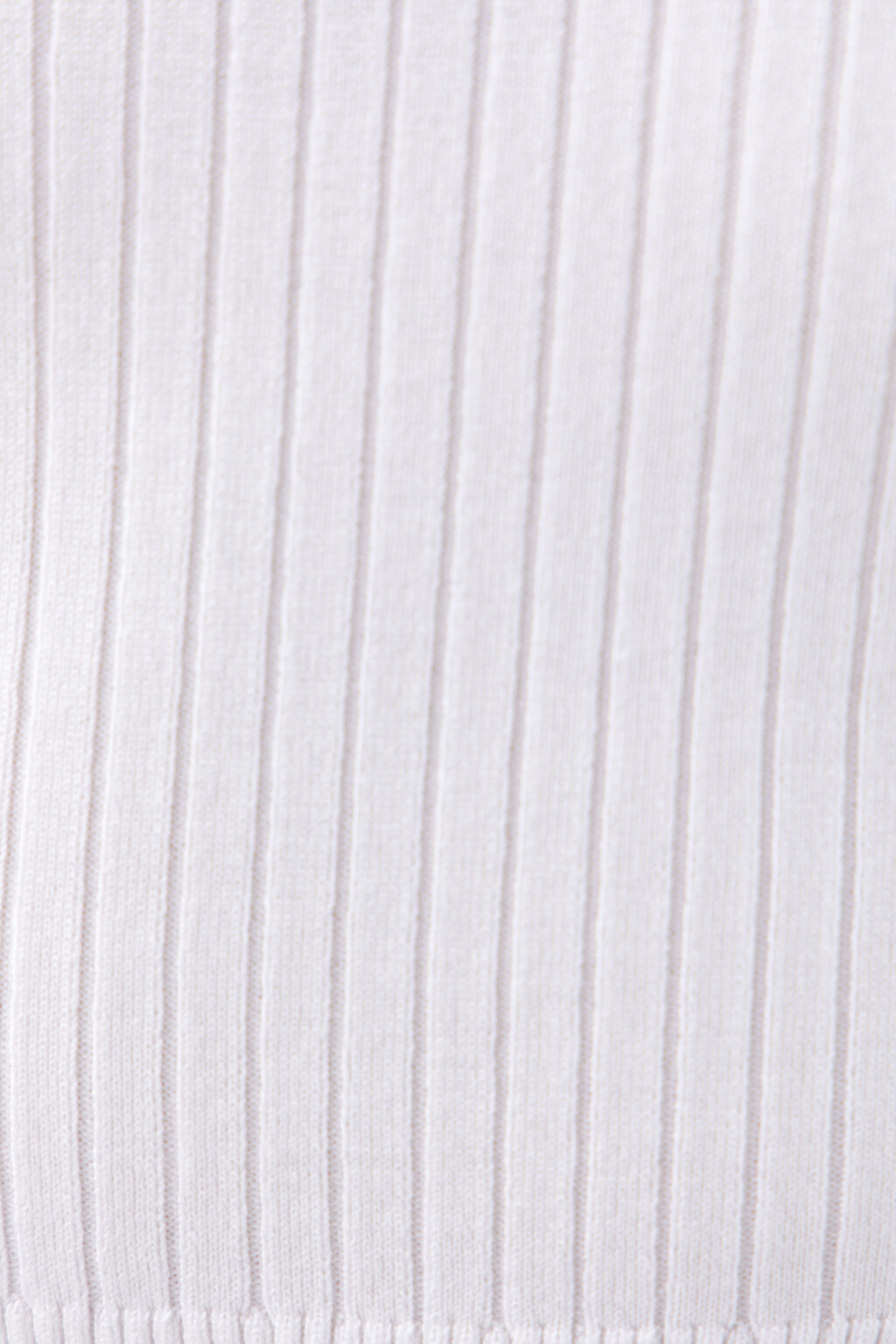 Футболка-поло укороченная тонкой вязки - цвет белый - 5