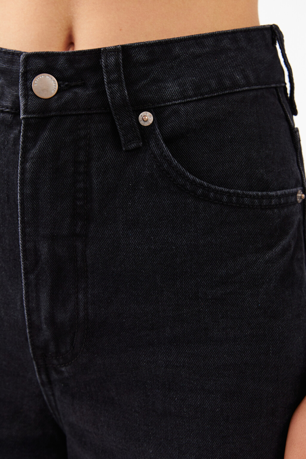 Джинсы wide leg с обрезанными краями - цвет черный - 6