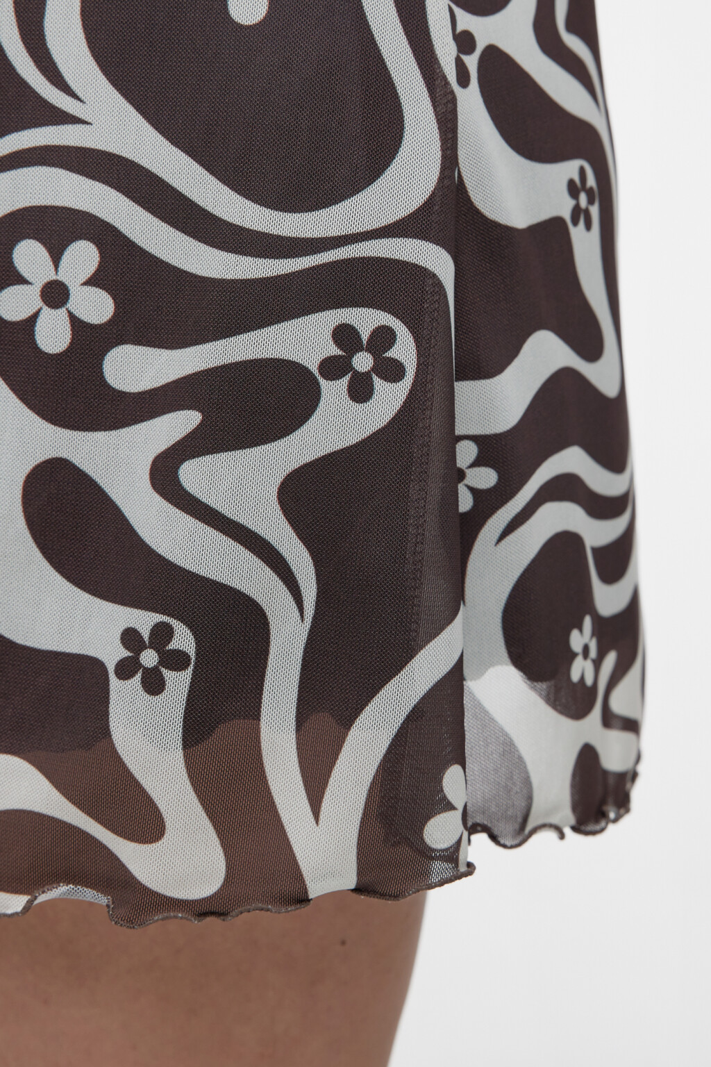 Платье-комбинация мини сетчатое с бретелями-завязками - цвет коричневый - 6