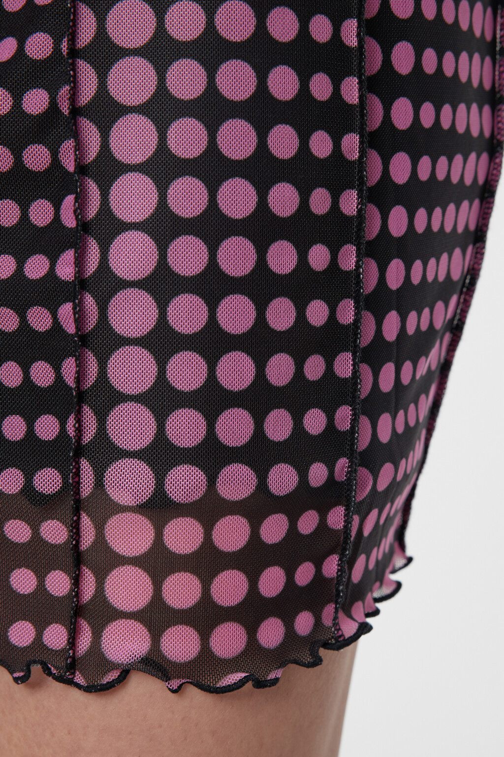 Юбка-карандаш мини сетчатая с принтом и волнистыми краями - цвет мультиколор - 6
