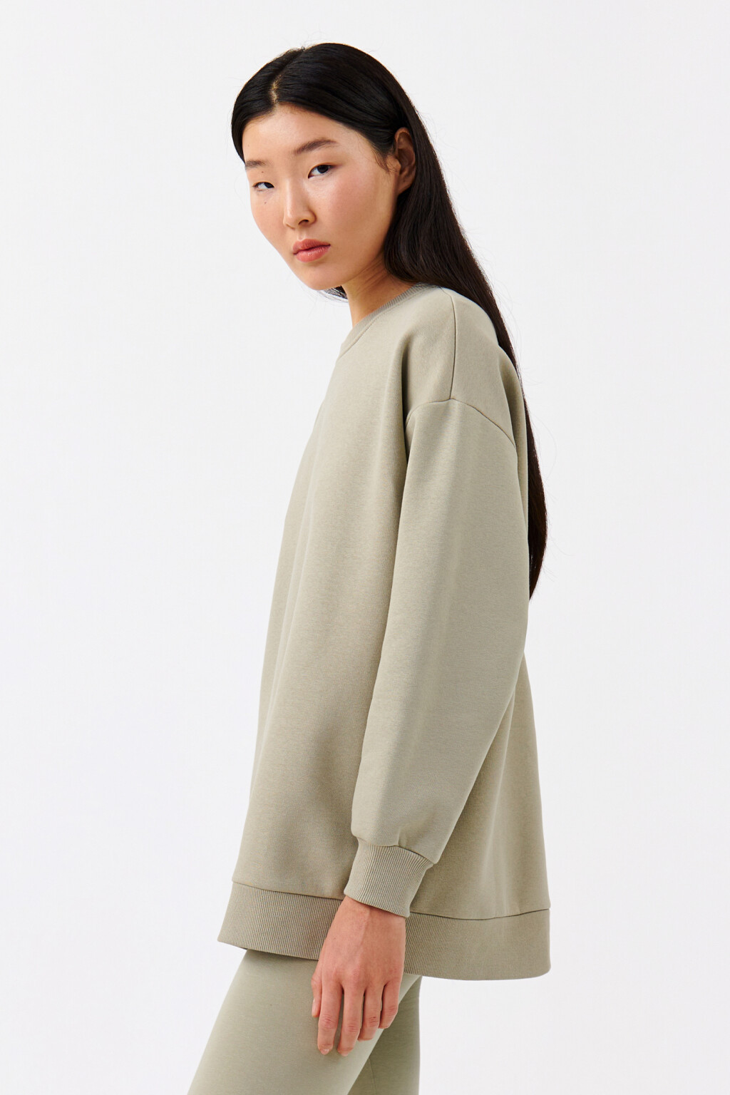 Cвитшот хлопковый базовый oversize - цвет зеленый - 2