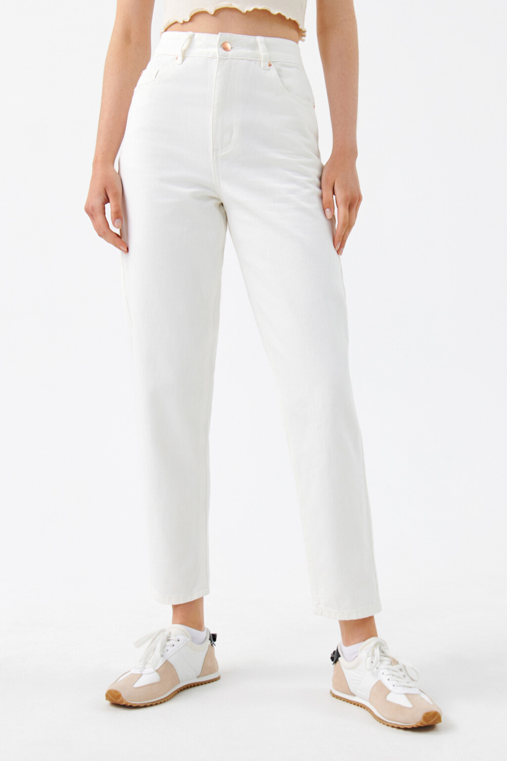 Джинсы mom белые с высокой посадкой - цвет белый - 2