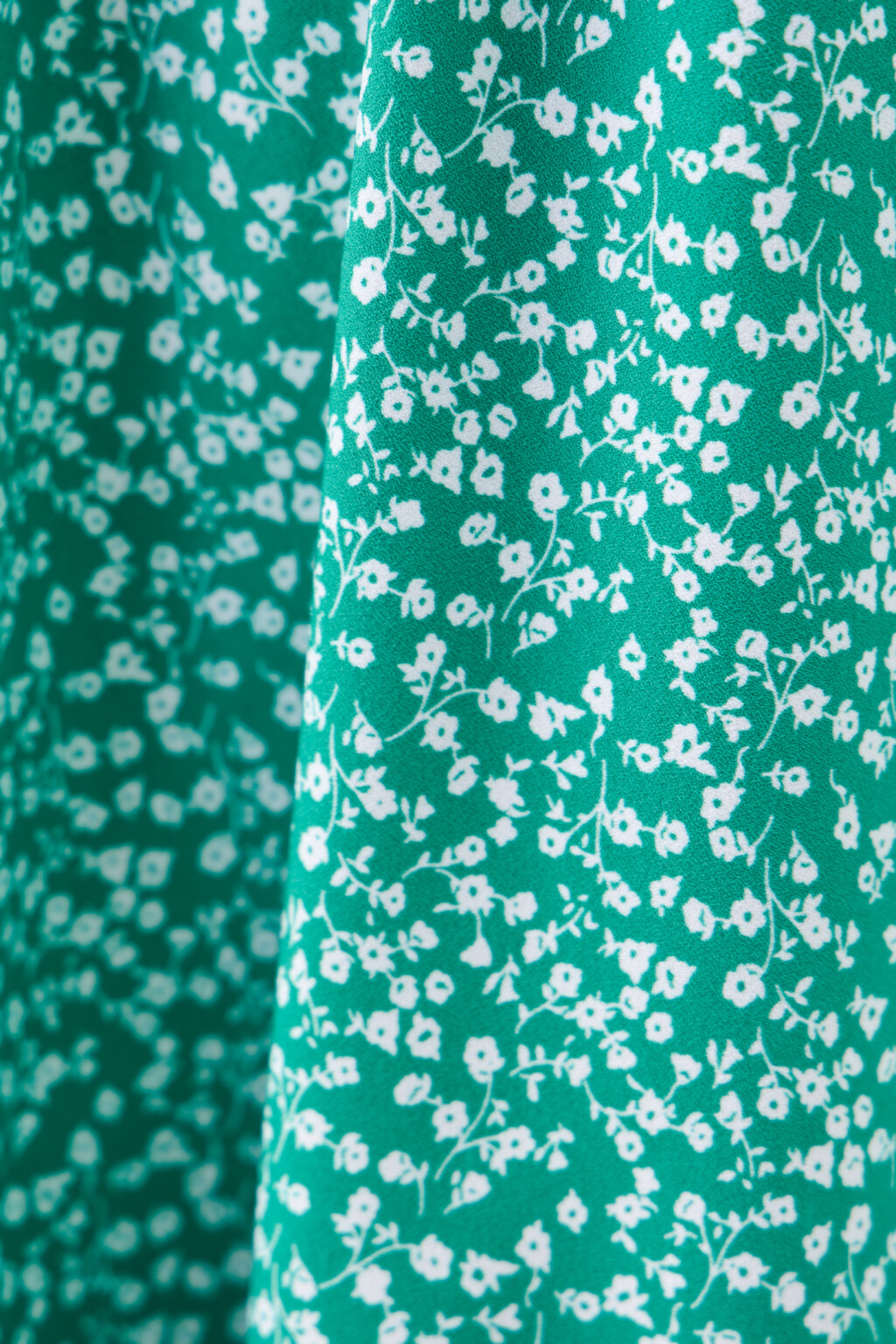 Платье мини с рукавами-фонариками и оборками - цвет зеленый - 5