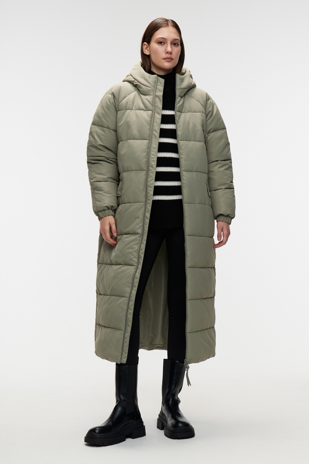 Пальто зимнее стеганое с капюшоном - цвет мятный - 4