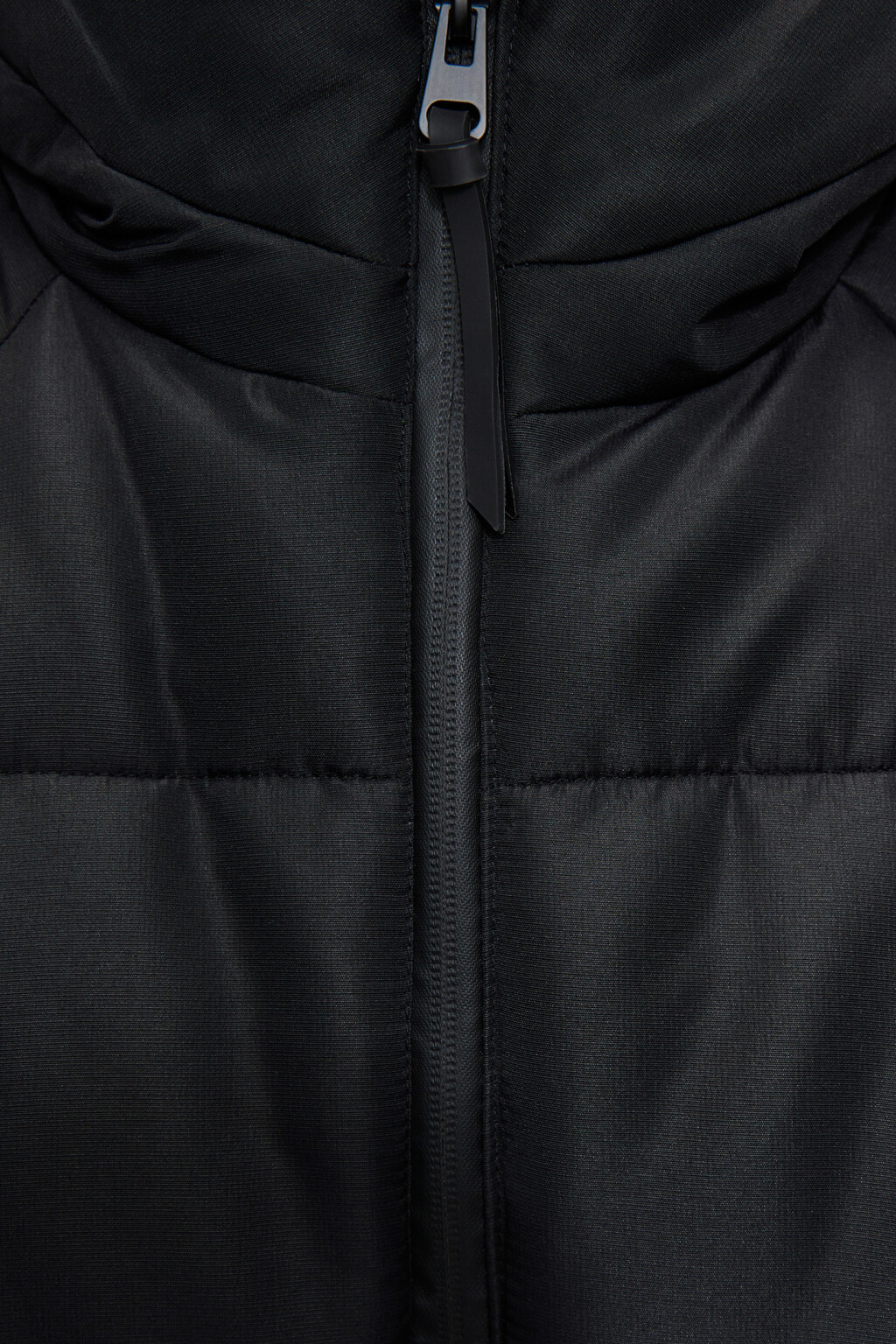 Пальто зимнее стеганое с капюшоном - цвет черный - 6