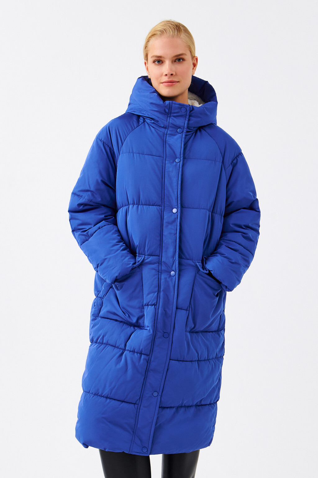 Пальто зимнее утепленное с капюшоном - цвет синий - 8