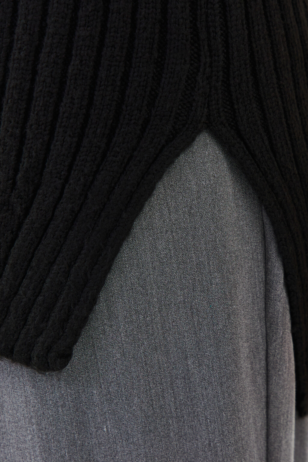 Жилет толстой вязки удлиненный - цвет черный - 5