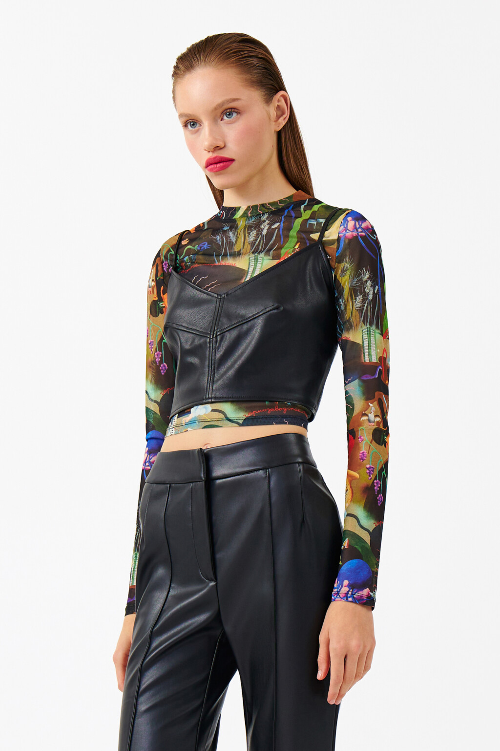 Топ из искусственной кожи на тонких бретелях - цвет черный - 2