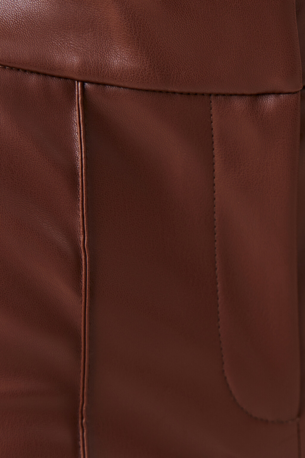 Брюки клеш из искусственной кожи с разрезами - цвет коричневый - 5