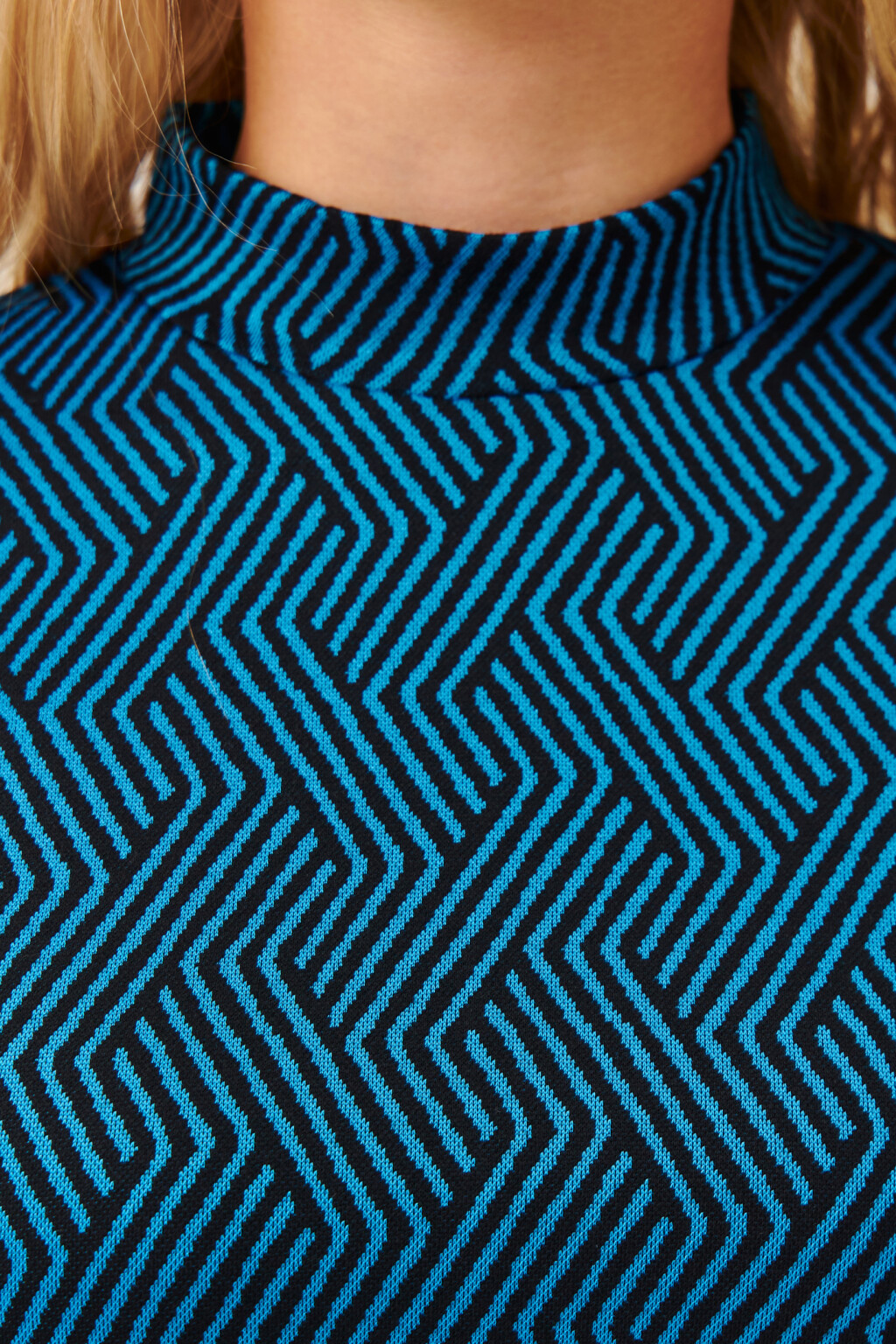 Платье мини с воротником-стойкой - цвет синий - 5