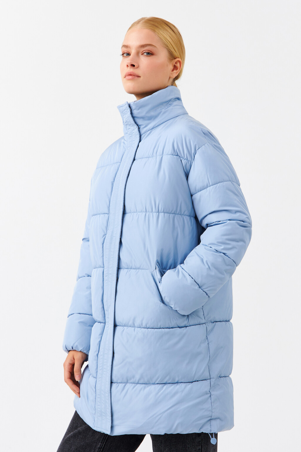 Пуховик удлиненный с воротником-стойкой - цвет голубой - 2