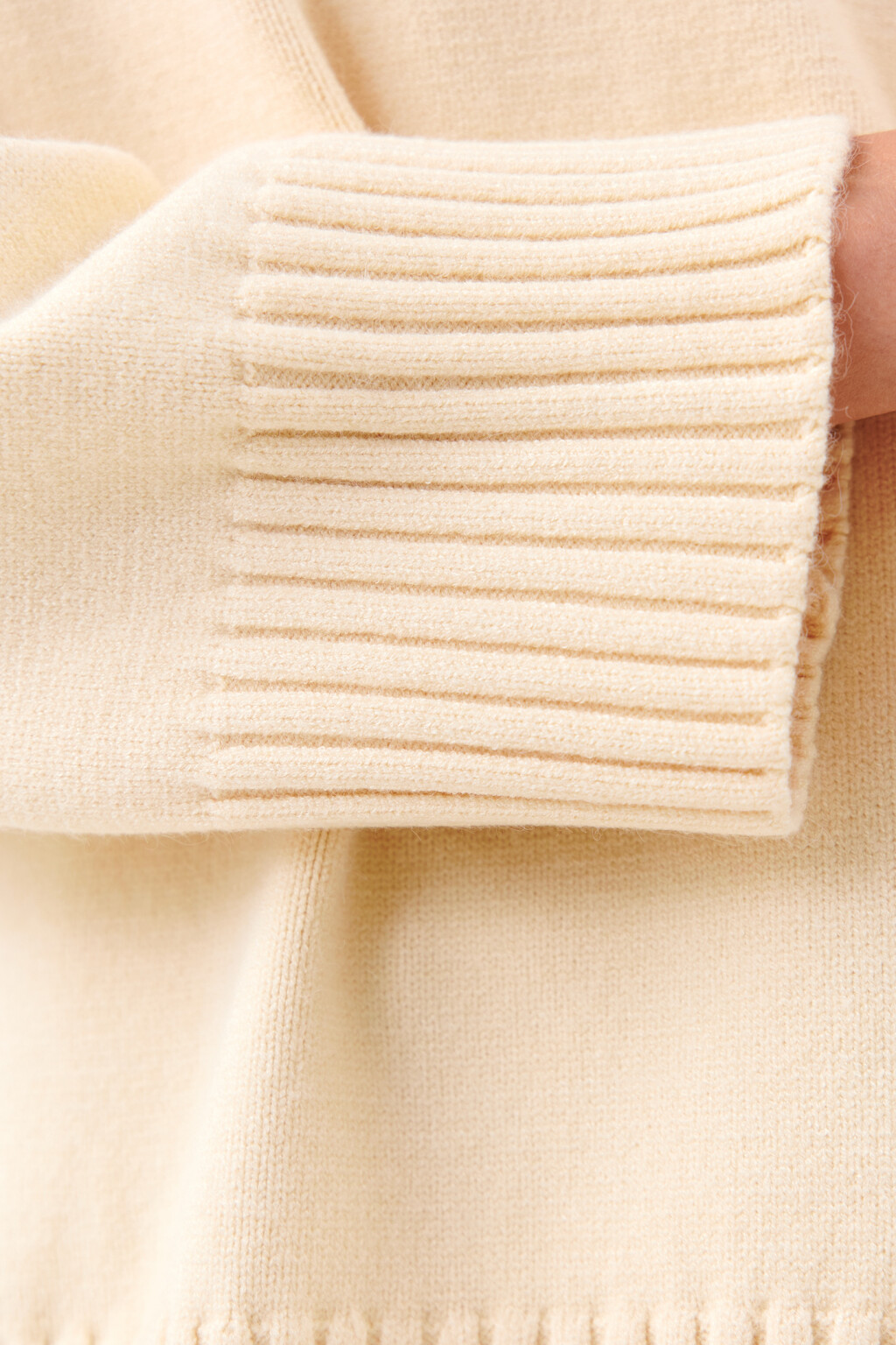 Свитер SWEATER свободный с боковыми разрезами - цвет белый - 6