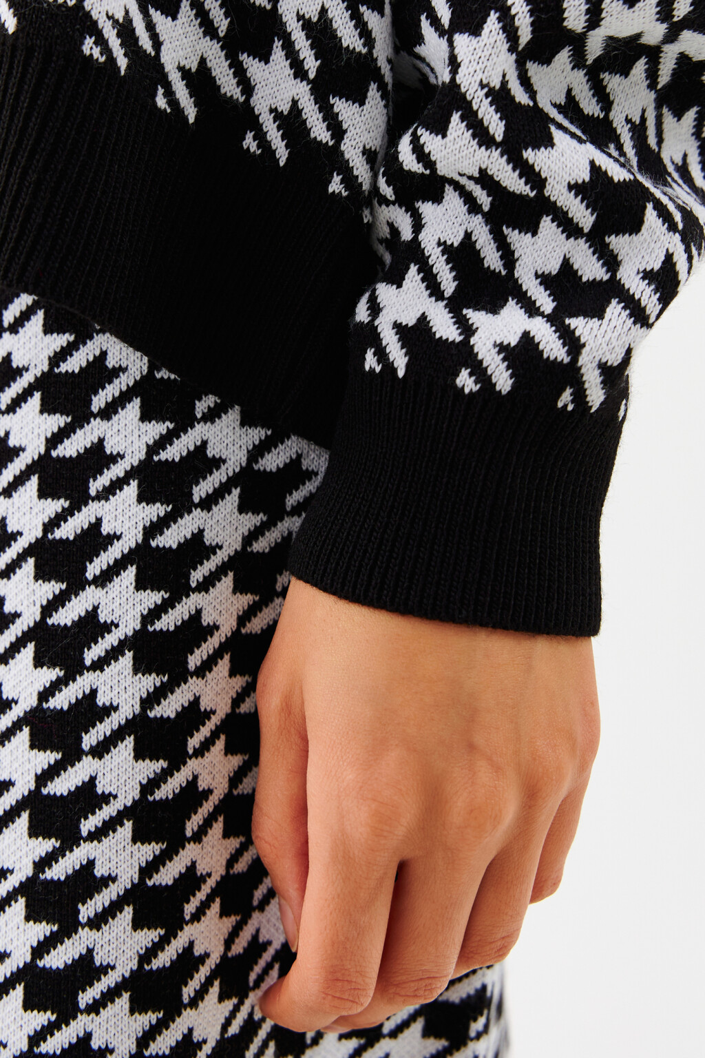 Кардиган вязаный с принтом гусиная лапка - цвет черный - 6