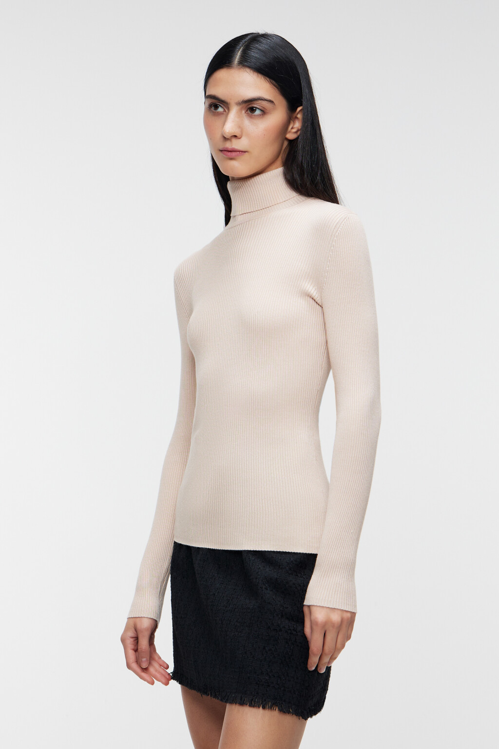 Водолазка вискозная облегающая в рубчик - цвет бежевый - 2