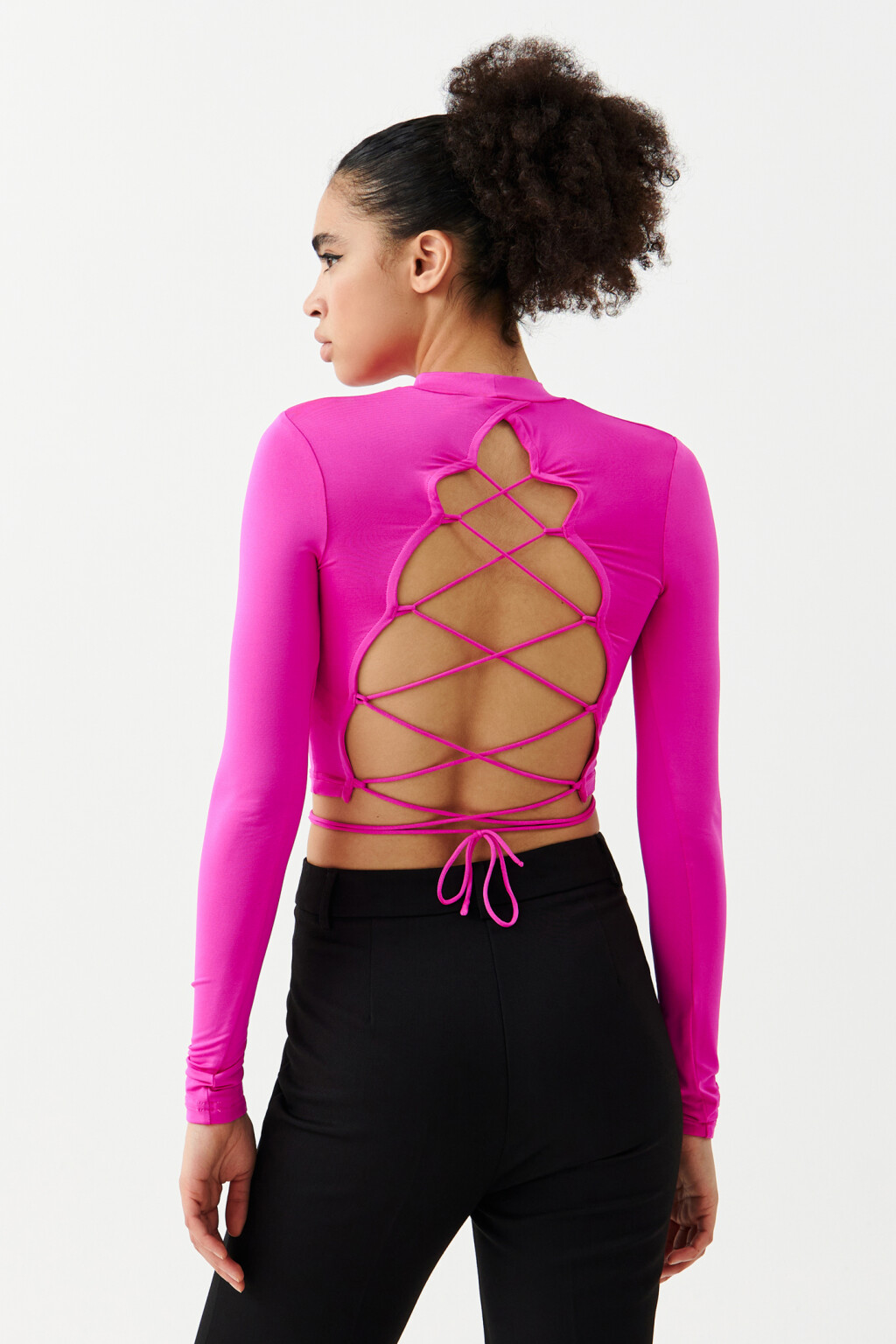 Лонгслив укороченный со шнуровкой на спине - цвет розовый - 3