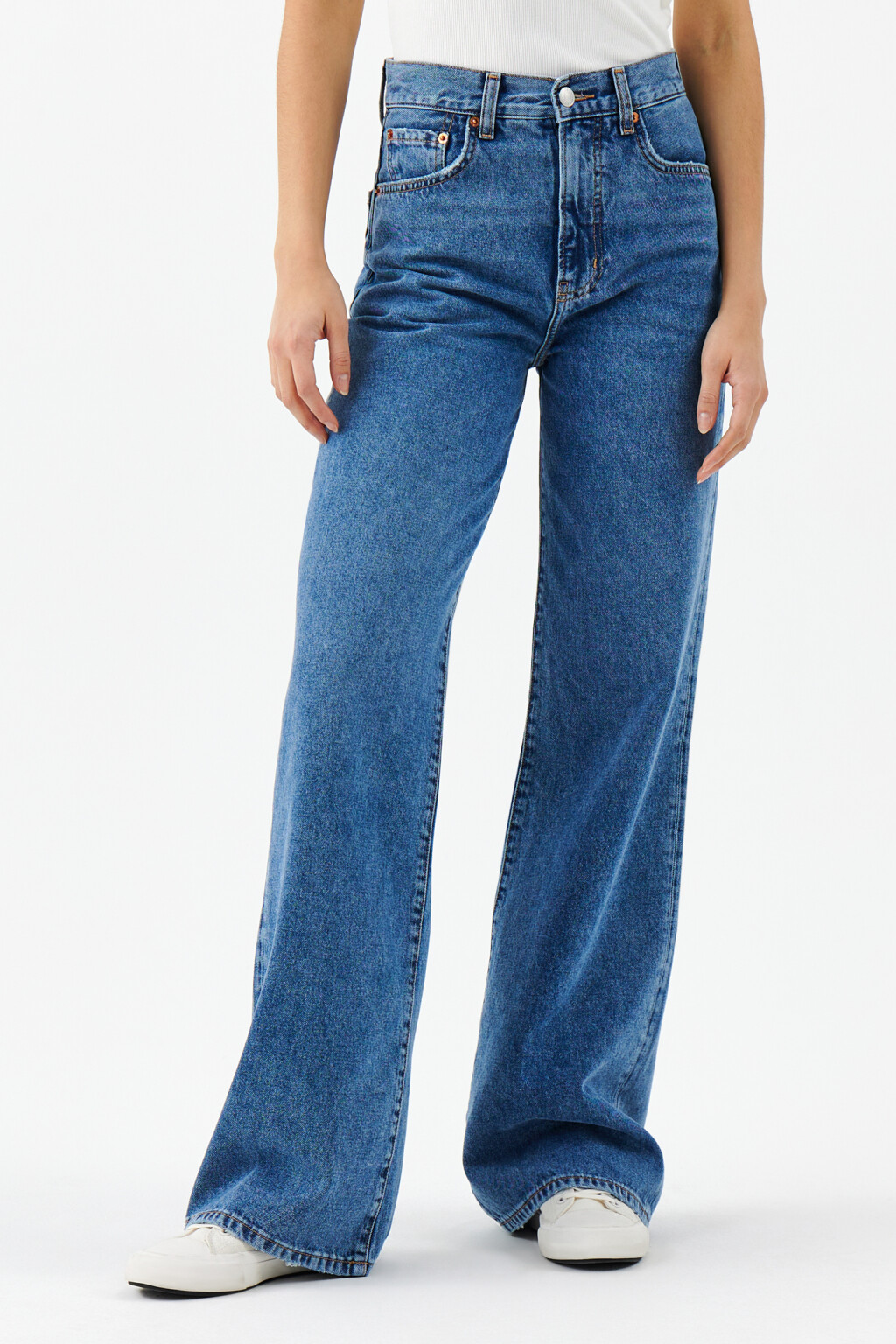 Джинсы широкие с потертостями - цвет голубой - 1