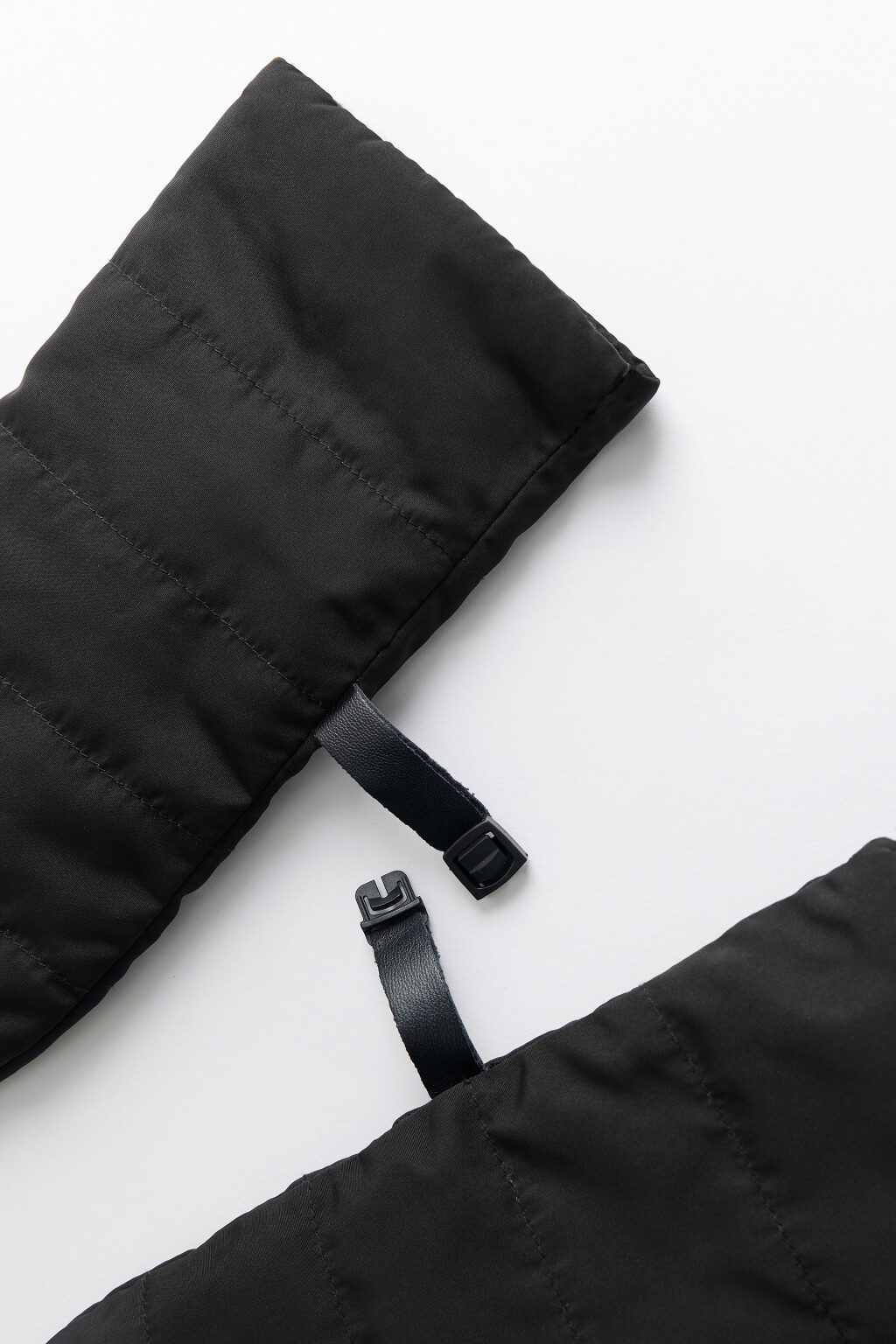 Варежки стеганые утепленные - цвет черный - 3