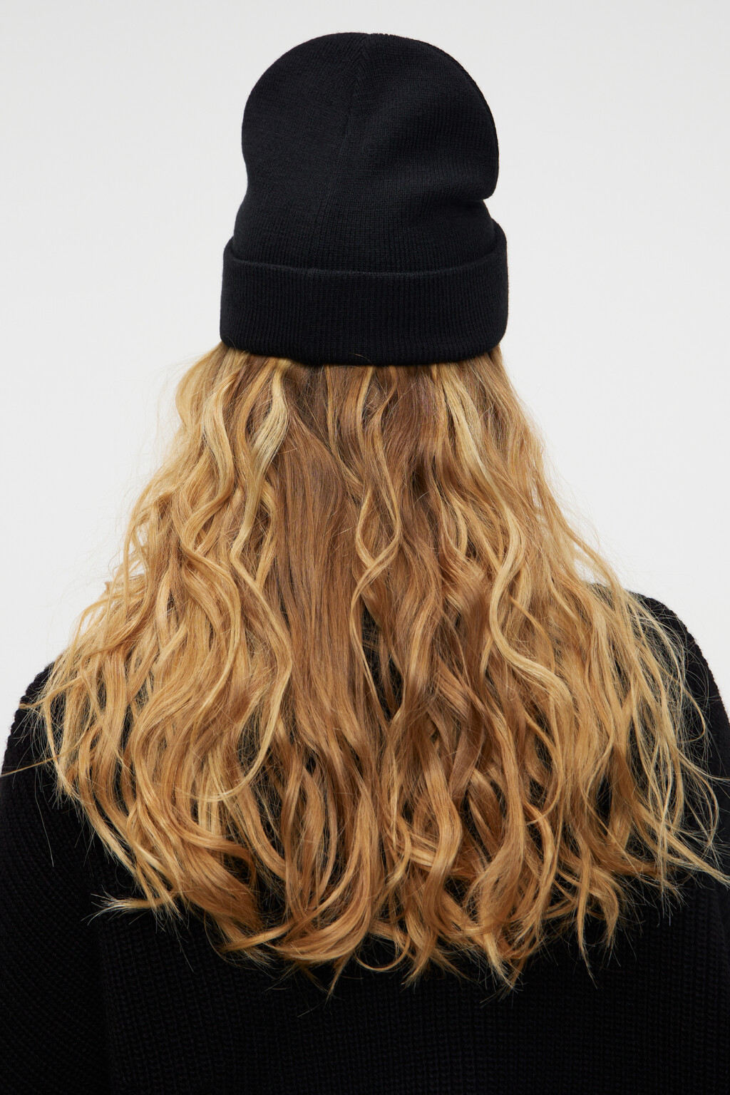 Шапка бини с принтом-вышивкой - цвет черный - 5