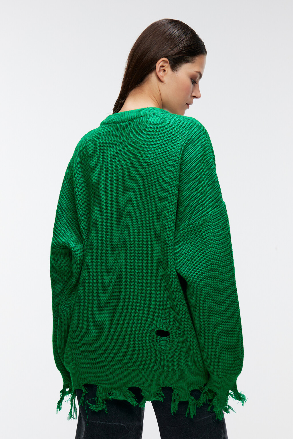 Свитер вязаный с рваными краями и дырками - цвет зеленый - 3