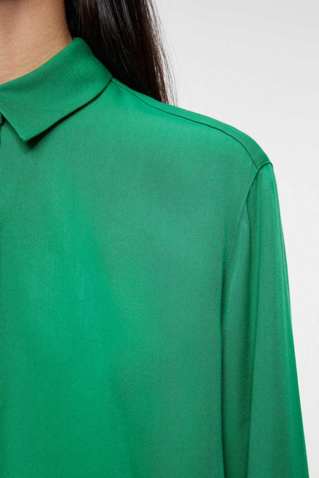 Блузка-рубашка ViShirt базовая из вискозы - цвет зеленый - 6