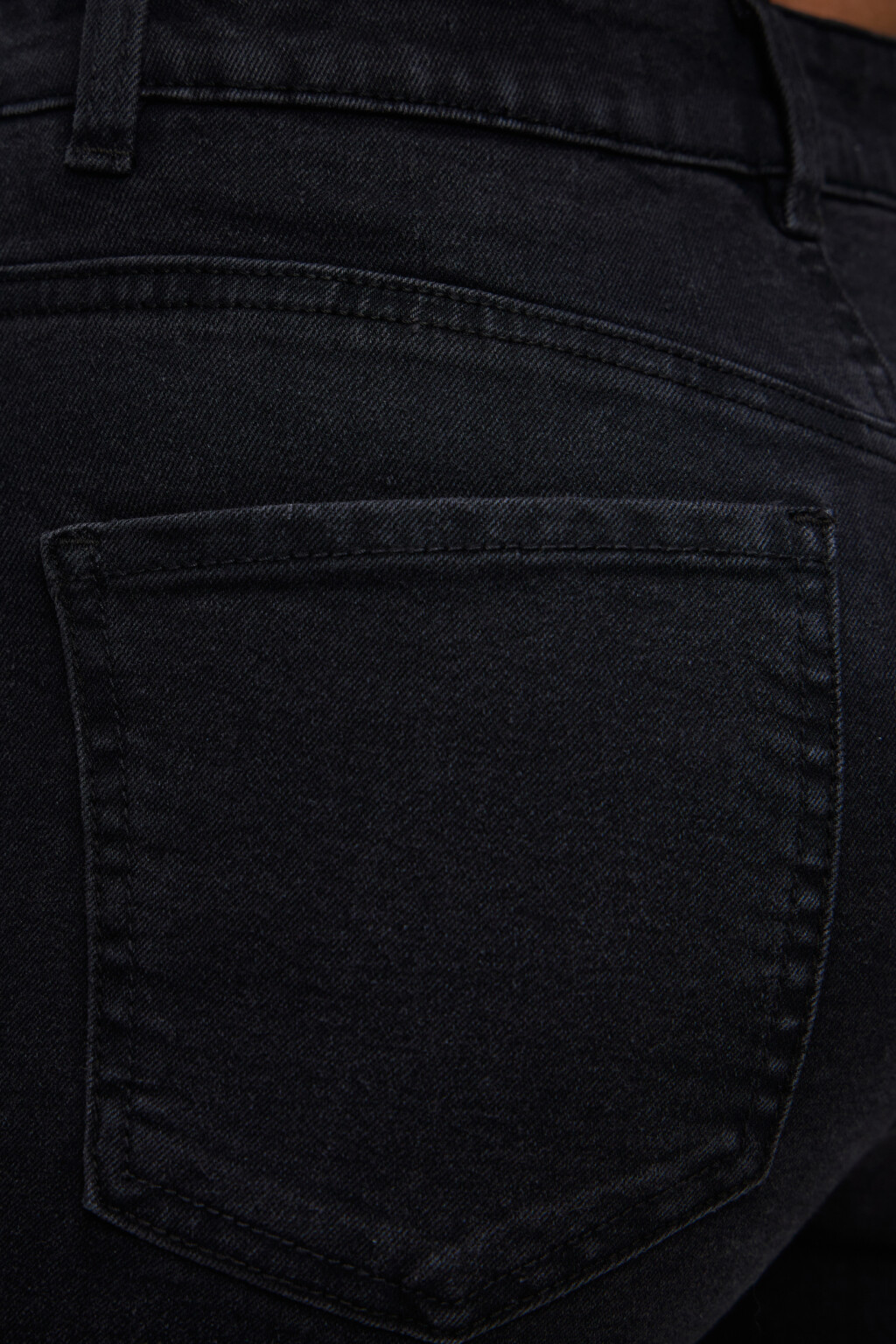 Джинсы клеш классические со средней посадкой - цвет черный - 6