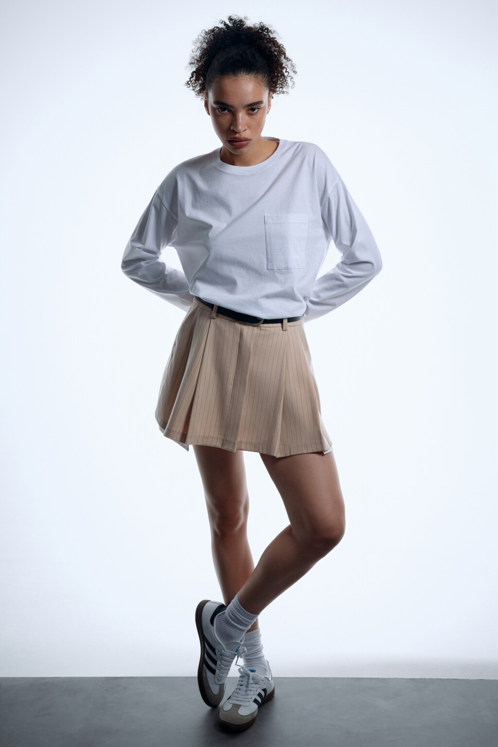 Лонгслив oversize хлопковый с нагрудным карманом - цвет белый - 8