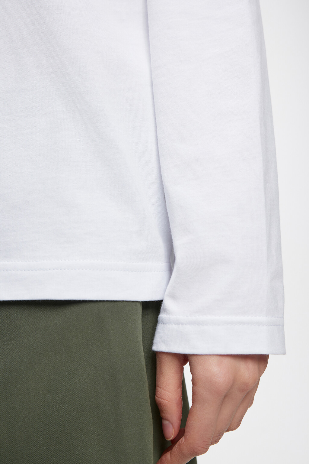 Лонгслив oversize хлопковый с нагрудным карманом - цвет белый - 7