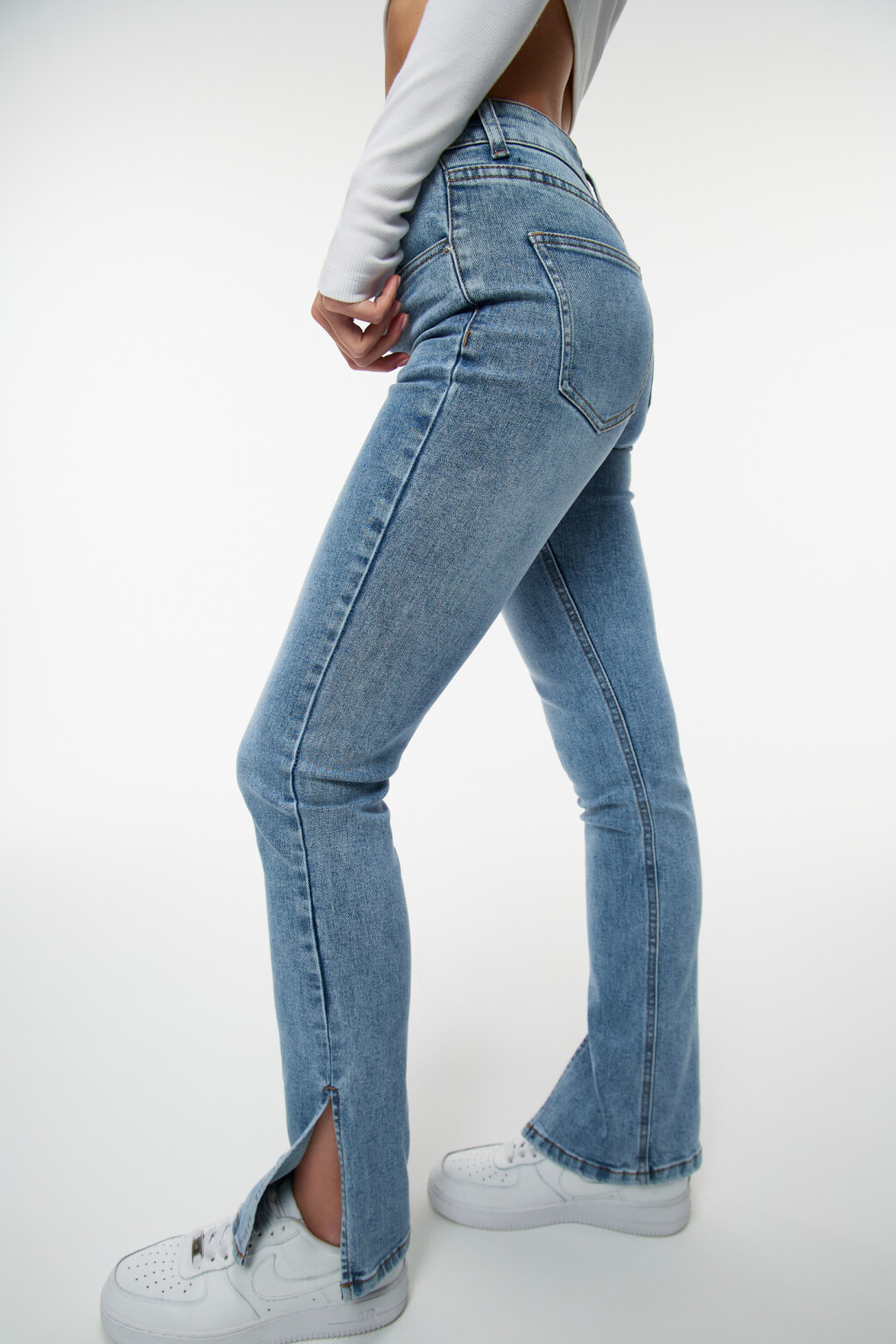 Джинсы skinny со средней посадкой и разрезами - цвет голубой - 7