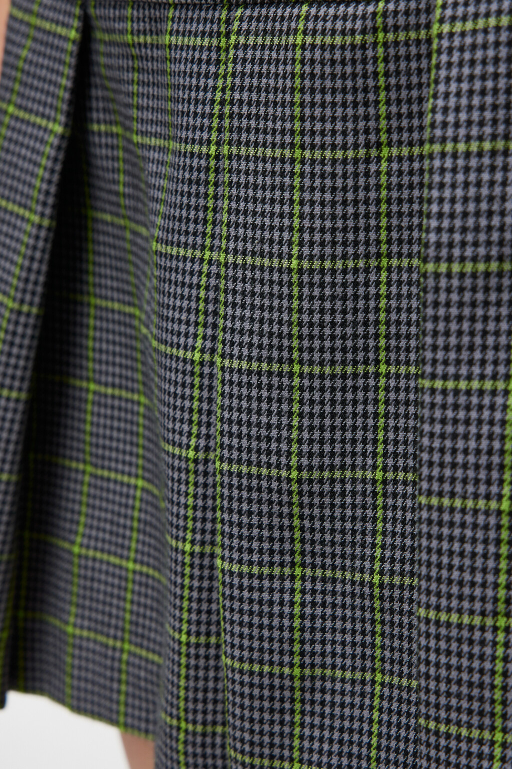 Платье-сарафан мини на тонких бретельках - цвет серый - 6