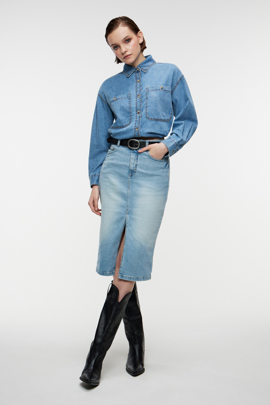Рубашка oversize джинсовая с нагрудными карманами - цвет голубой - 4