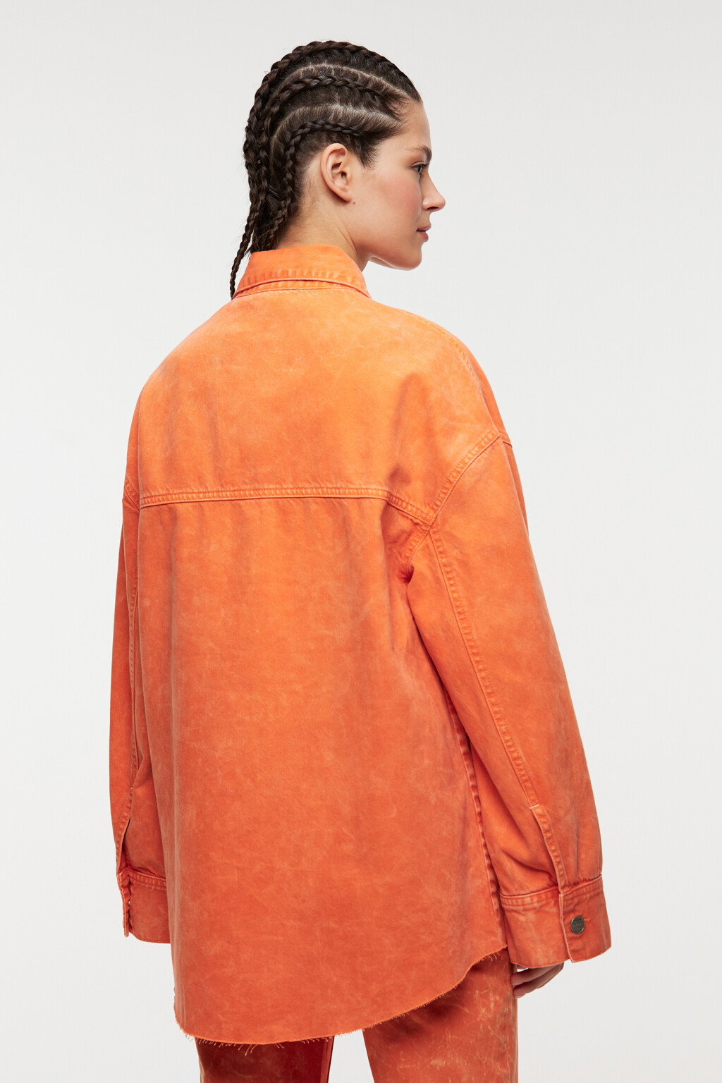 Рубашка oversize джинсовая из цветного денима - цвет оранжевый - 3