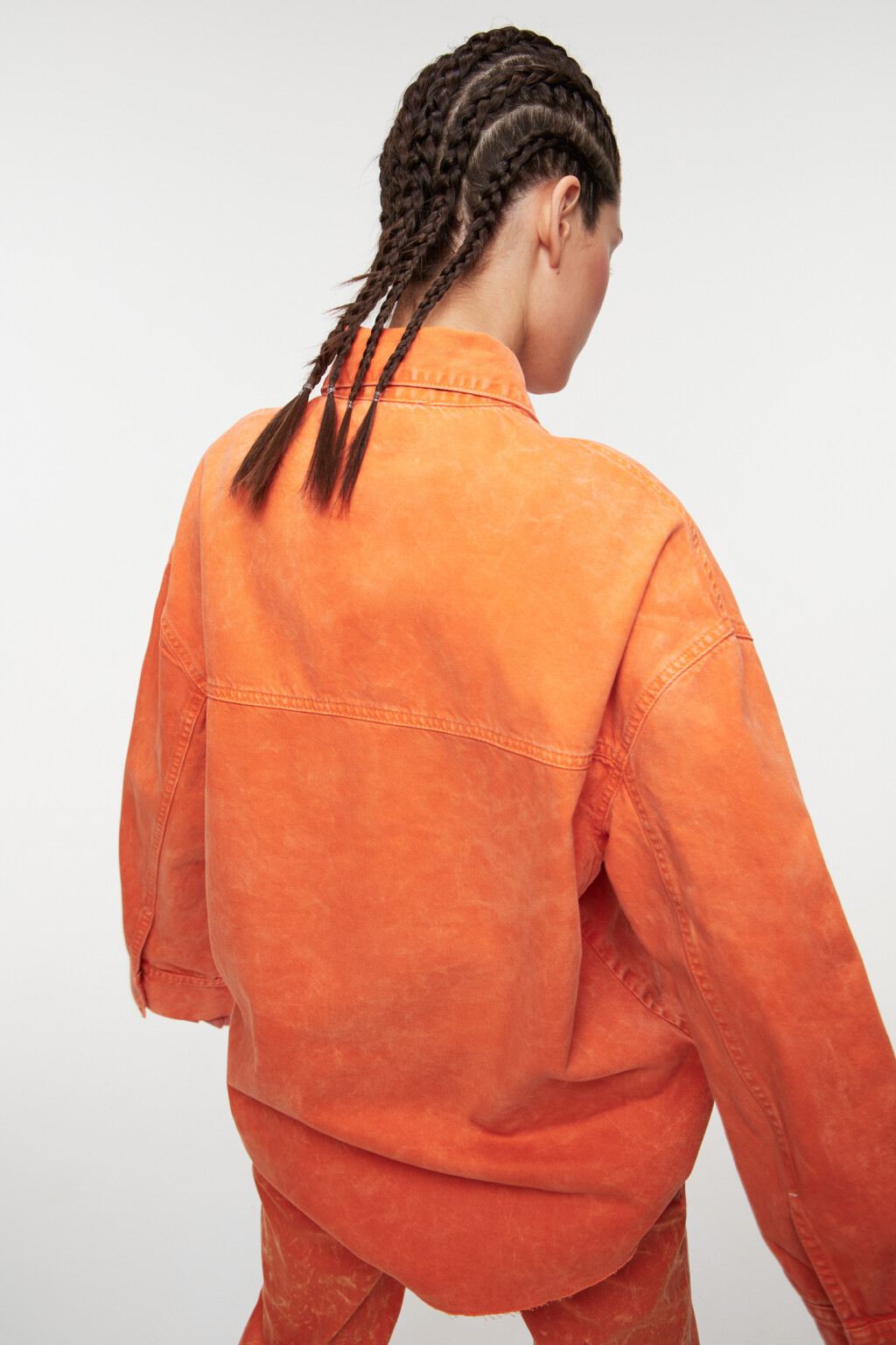Рубашка oversize джинсовая из цветного денима - цвет оранжевый - 7