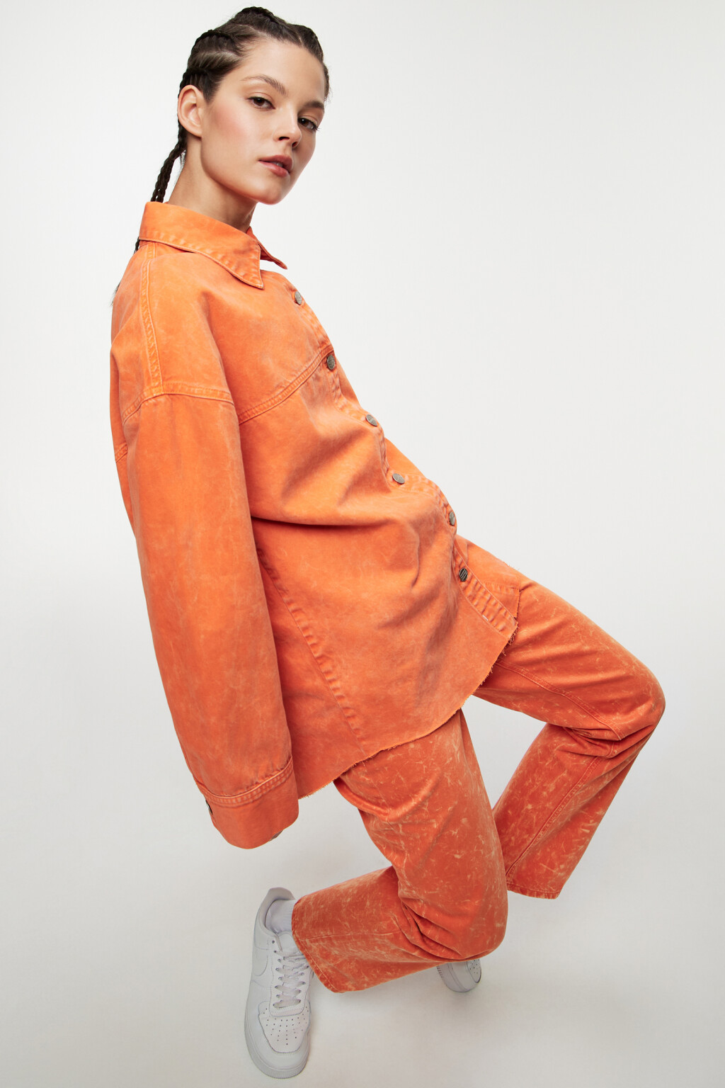 Рубашка oversize джинсовая из цветного денима - цвет оранжевый - 8