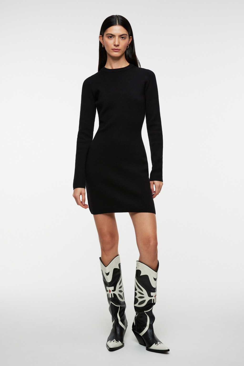 Платье мини облегающее вискозное тонкой вязки - цвет черный - 4