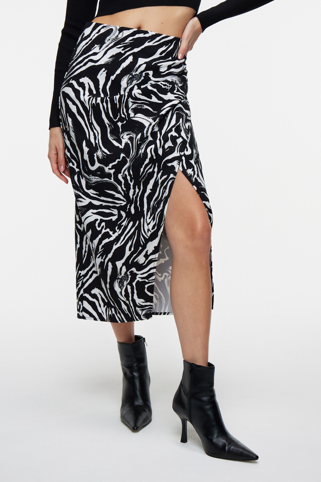 Юбка-карандаш миди с разрезом на бедре - цвет мультиколор - 1