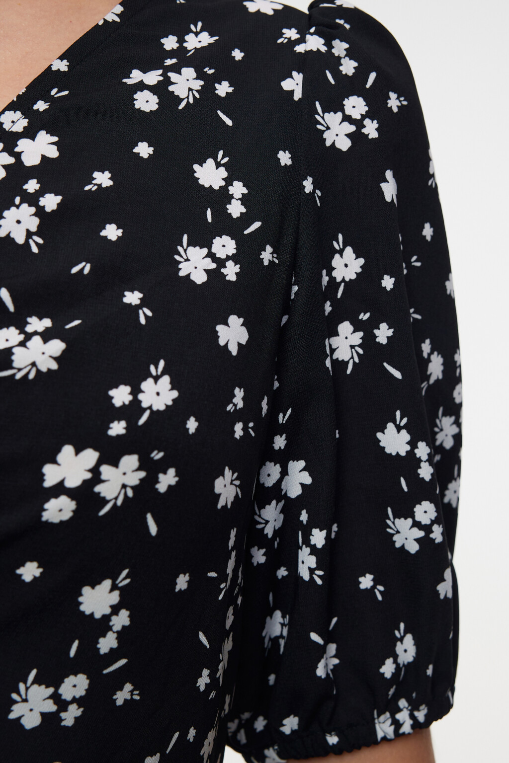 Платье миди приталенное с разрезом на бедре - цвет мультиколор - 5