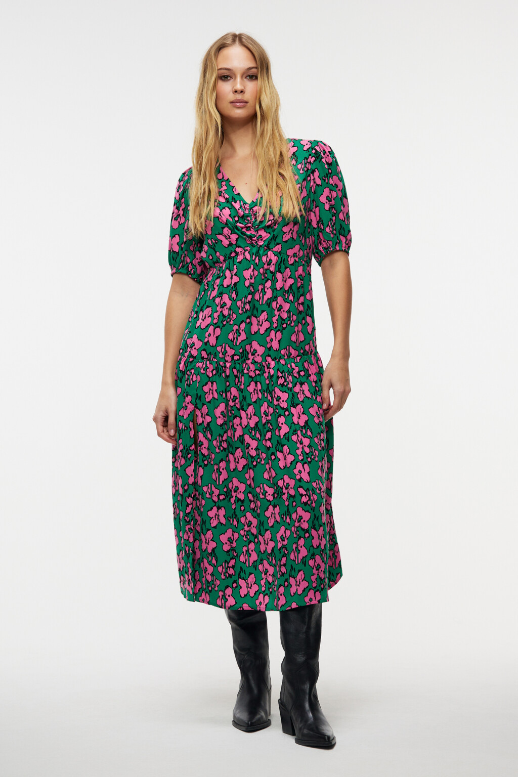 Платье миди приталенное с разрезом на бедре - цвет мультиколор - 1