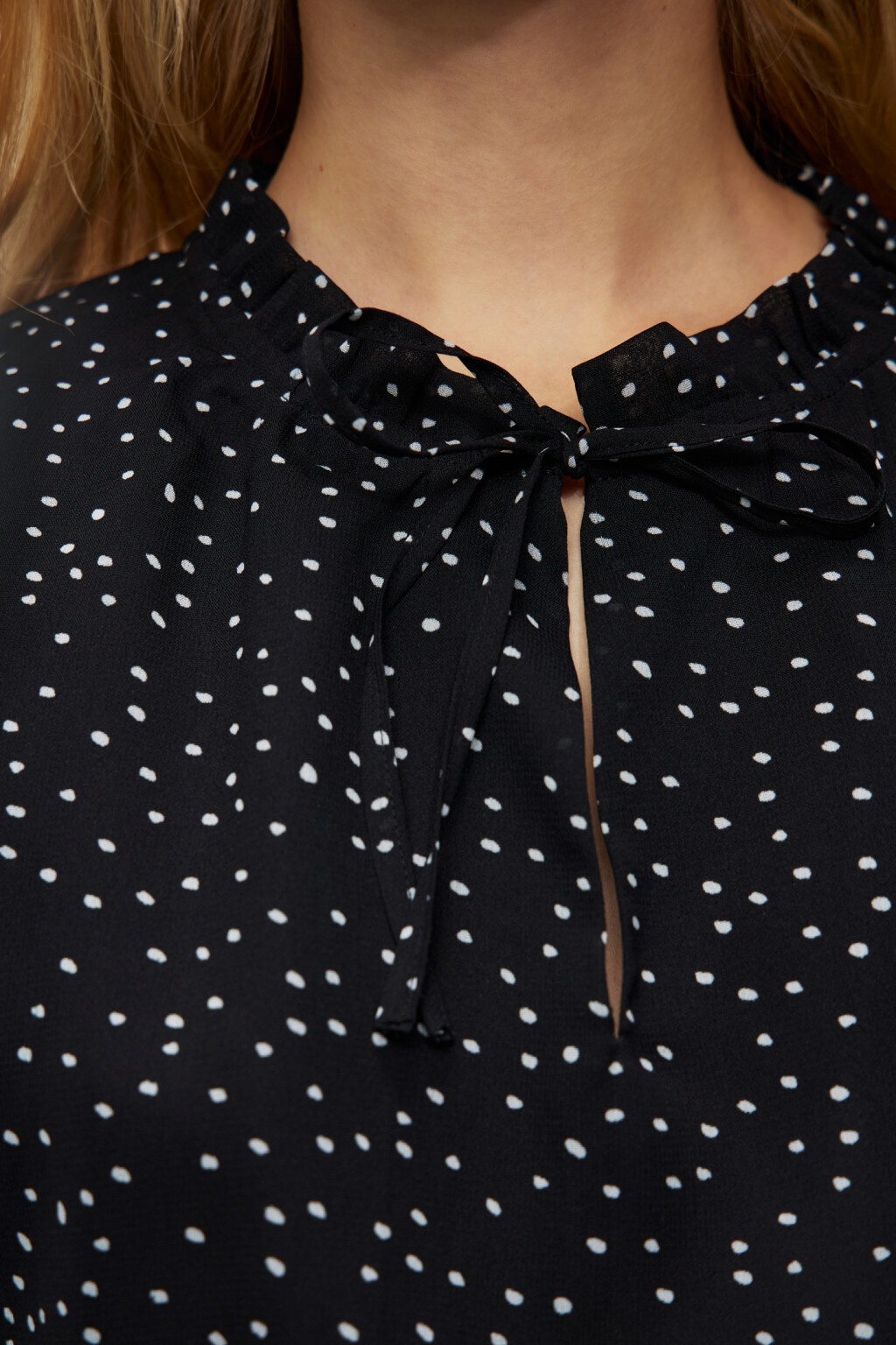 Платье шифоновое с ярусной юбкой и резинкой на талии - цвет мультиколор - 5