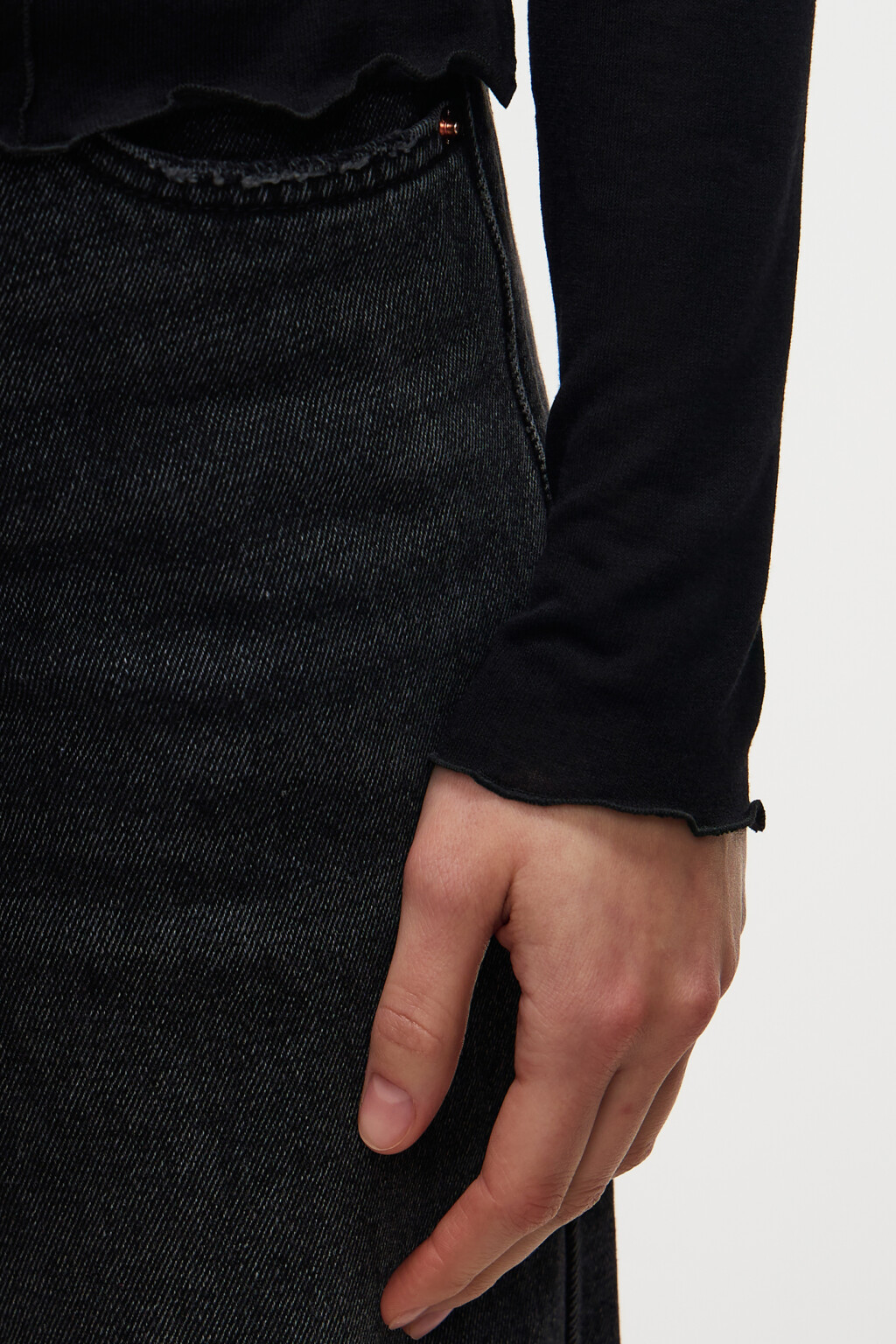 Лонгслив облегающий с волнистыми краями - цвет черный - 7