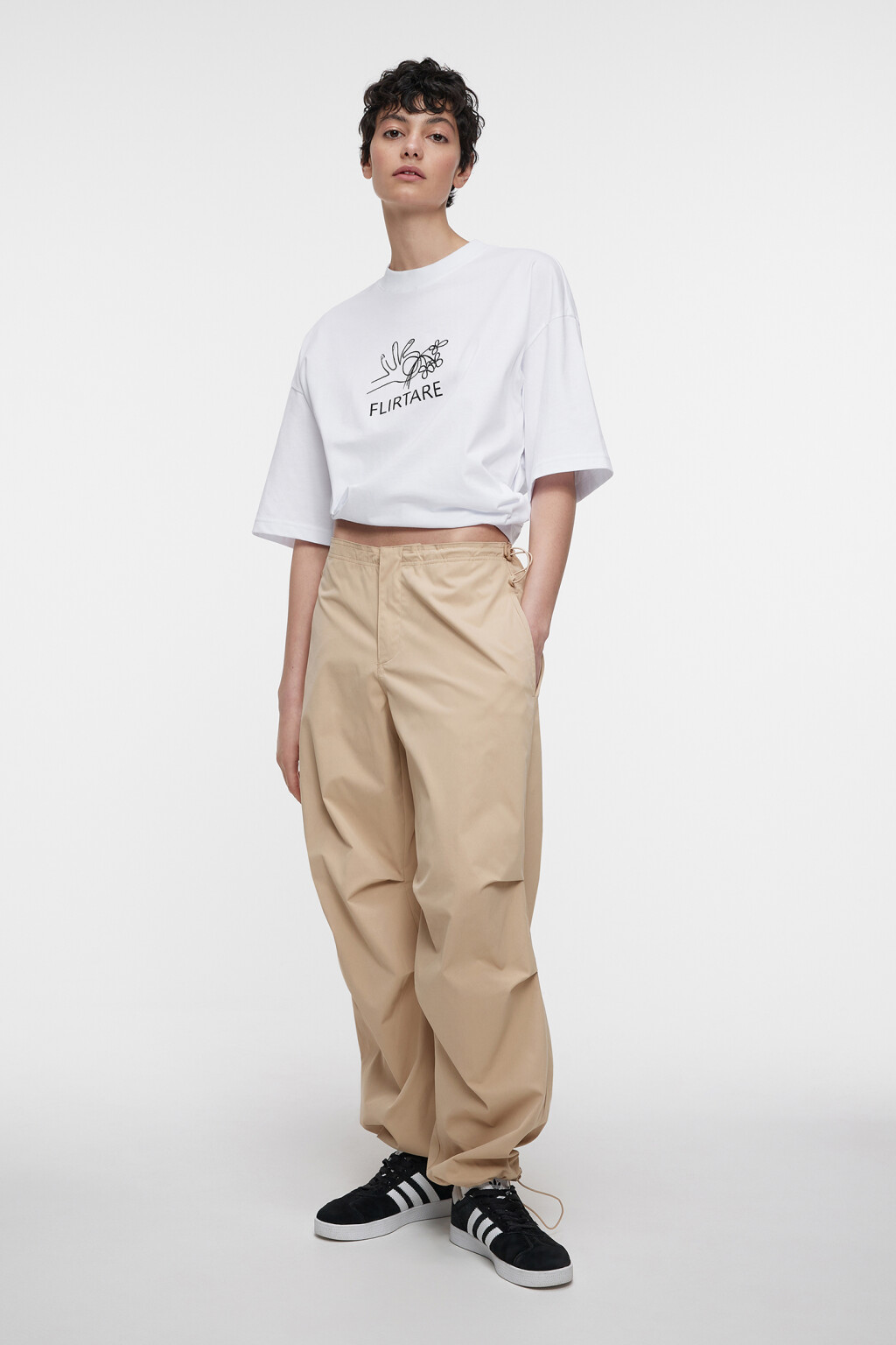 Футболка хлопковая прямая с принтом на груди - цвет белый - 10