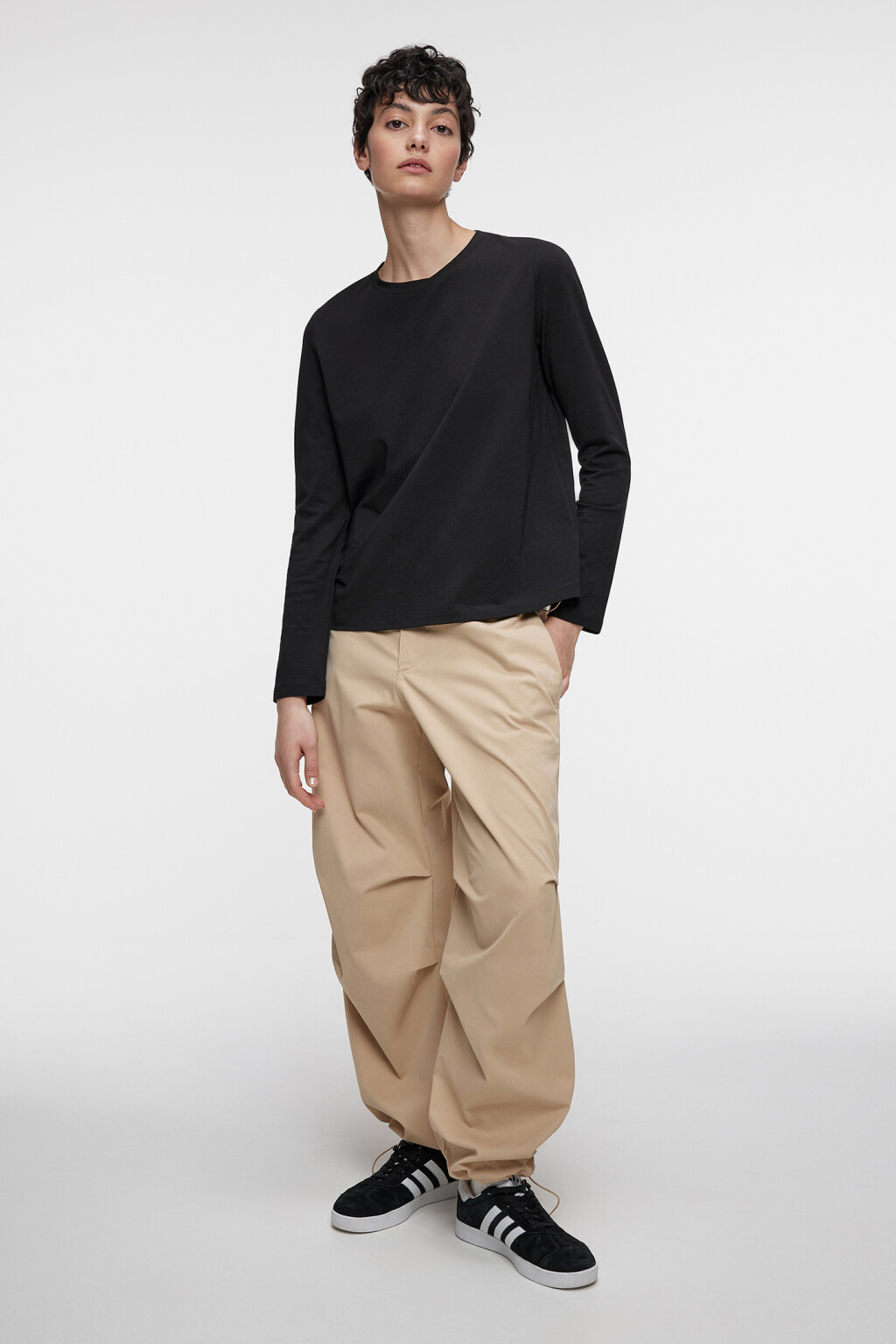 Лонгслив хлопковый базовый прямого кроя - цвет черный - 4