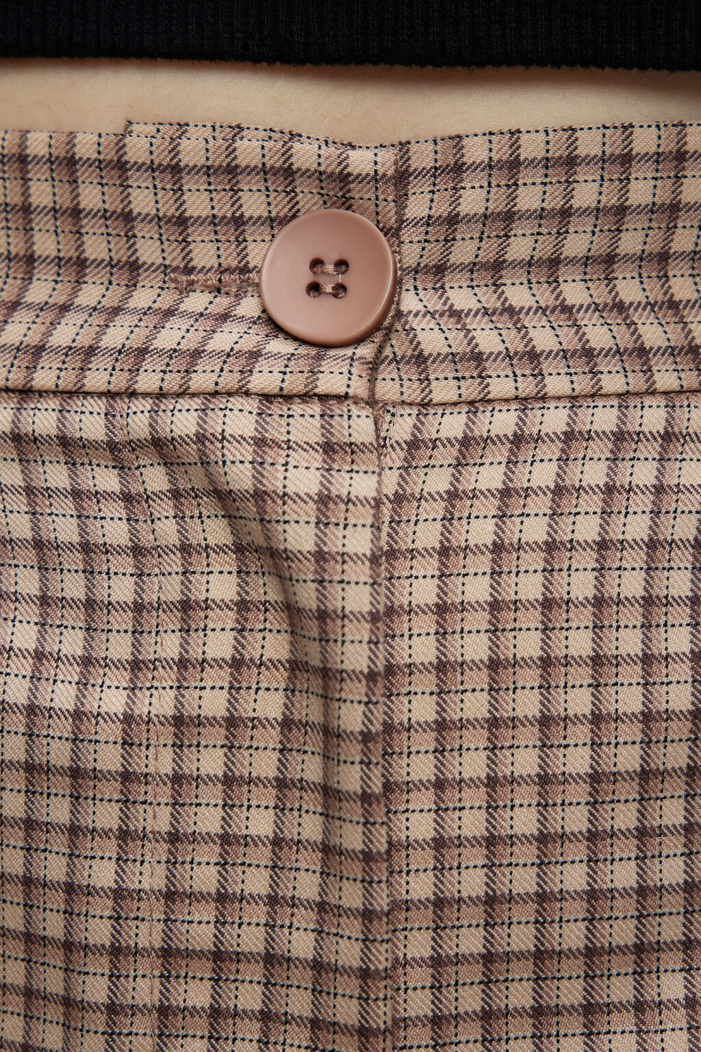 Шорты-бермуды клетчатые с высокой посадкой - цвет бежевый - 6