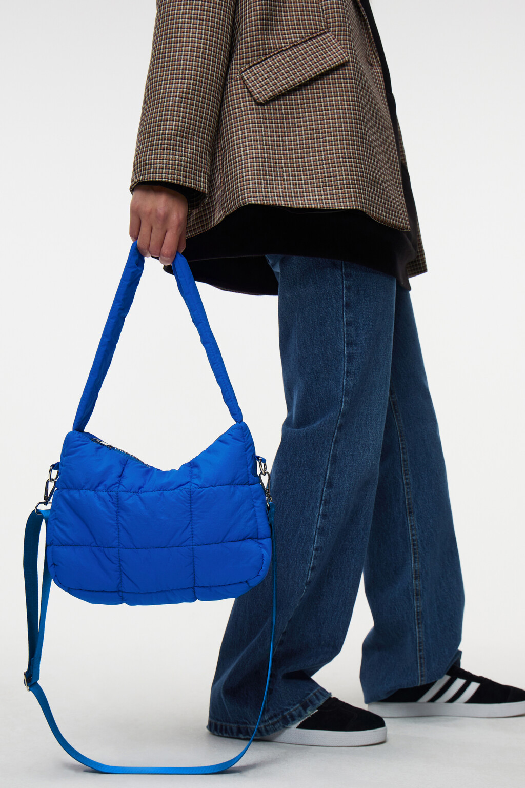 Сумка-кроссбоди стеганая с широким ремнем - цвет синий - 6