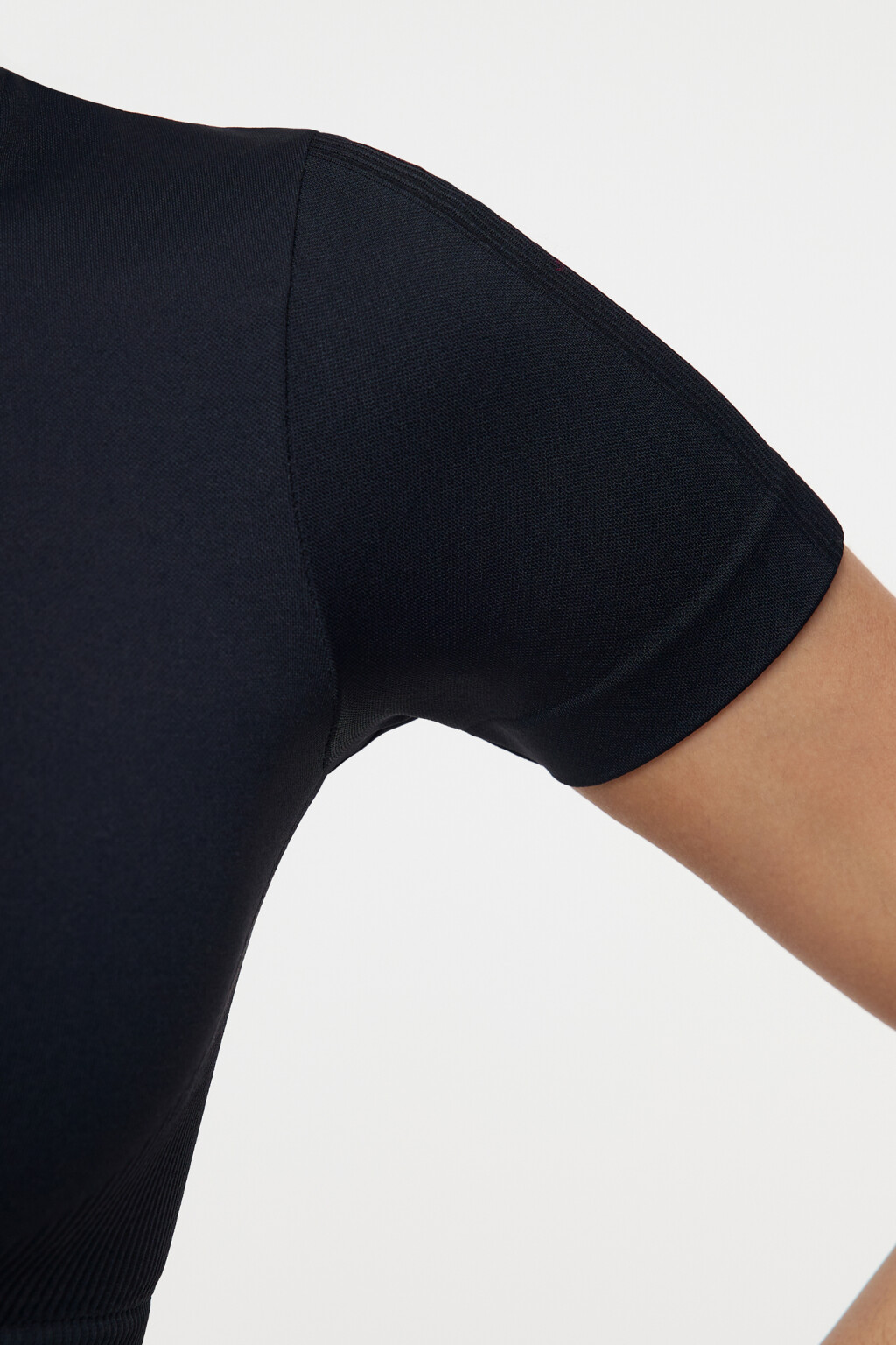 Топ-футболка спортивный укороченный - цвет черный - 6